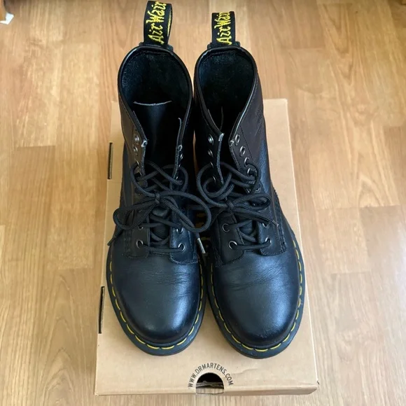 Dr. Martens Women’s 1460 Boots - Picture 5 of 9